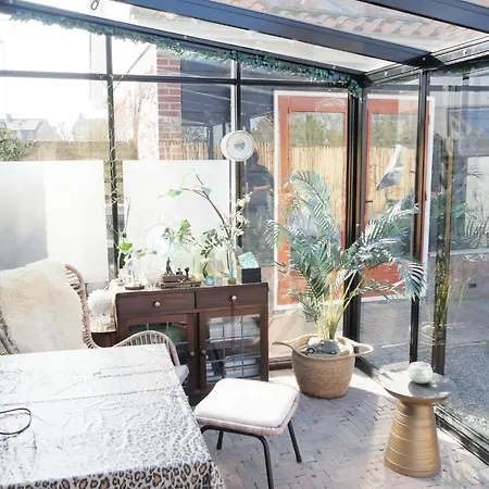 Дом отдыха Karibu Tuitjenhorn